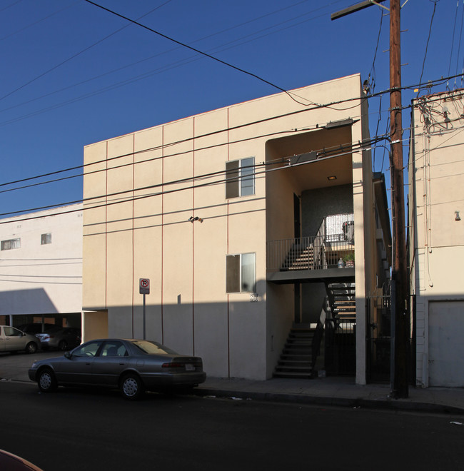 653 Cleveland St in Los Angeles, CA - Building Photo - Building Photo