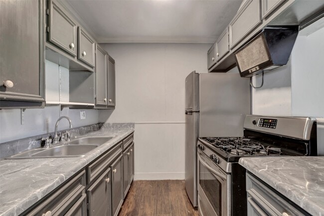 property at 1102 Northwood St