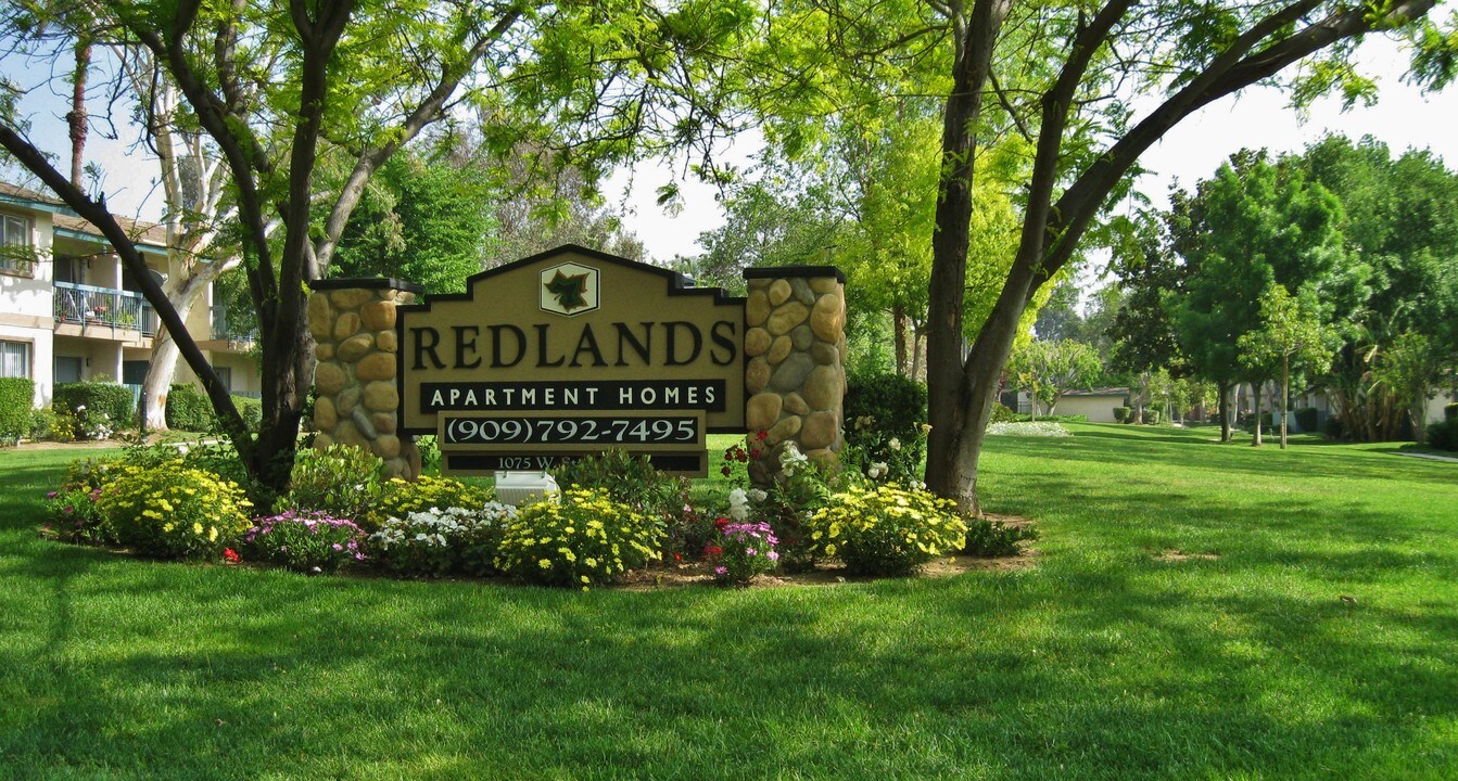 Redlands Apartments in Redlands, CA - Building Photo