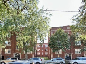 4055 W Melrose St, Unit 3 in Chicago, IL - Building Photo