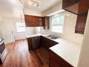 3720 Quebec Ave S in Minneapolis, MN - Building Photo - Building Photo