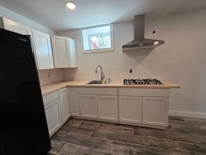 1367 Reservoir Ave in Bridgeport, CT - Building Photo - Building Photo