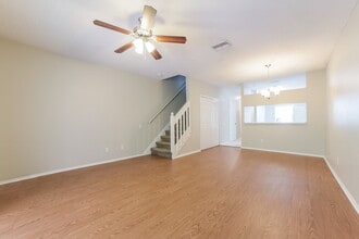 5512 Carrollwood Key Dr in Tampa, FL - Building Photo - Building Photo