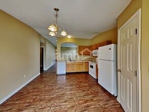 6687 Scarborough Ct in Morrow, OH - Foto de edificio - Building Photo