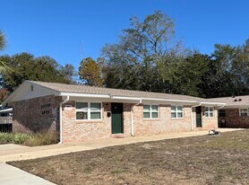 715 Greenwood St in Fort Walton Beach, FL - Building Photo