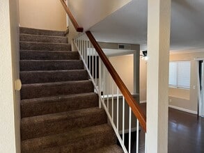 6662 Altawoods Way in Rancho Cucamonga, CA - Foto de edificio - Building Photo