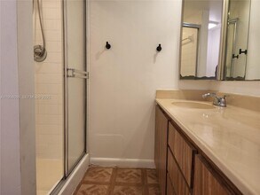 2706 27th Way in West Palm Beach, FL - Building Photo - Building Photo