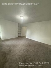4912 E Washington St in Indianapolis, IN - Foto de edificio - Building Photo