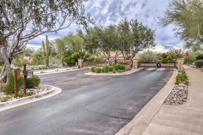 800 W Howe St in Tempe, AZ - Building Photo - Building Photo