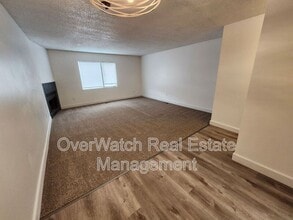 7311 Woburn Cir in Anchorage, AK - Building Photo - Building Photo