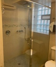 8227 S Chappel Ave in Chicago, IL - Building Photo - Building Photo