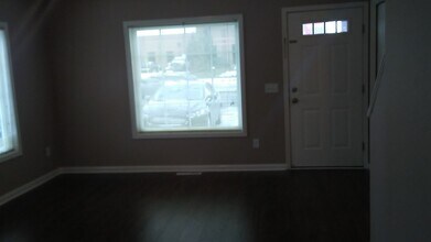 1230 Stoughton Ave, Unit 1230 in Chaska, MN - Building Photo - Building Photo