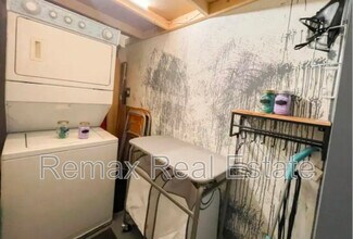 10024 Jasper Ave in Edmonton, AB - Building Photo - Building Photo