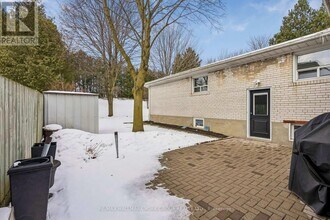 24 Coral Harbour Crescent in Markham, ON - Building Photo - Building Photo