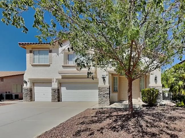 property at 816 Golden Poppy St