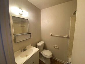 9425 Scott St in Houston, TX - Building Photo - Building Photo