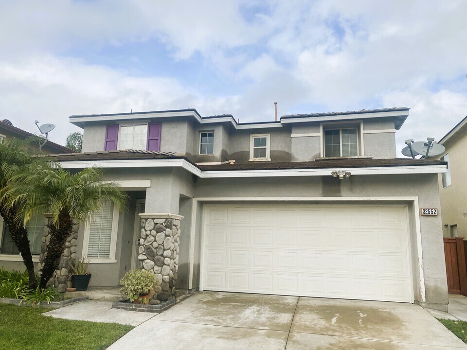 32552 Sunnyvail Cir in Temecula, CA - Building Photo