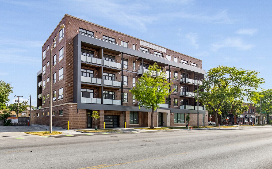 435 Madison St in Oak Park, IL - Building Photo