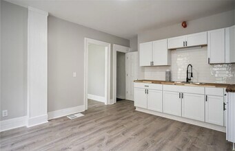 67 York St in Rochester, NY - Building Photo - Building Photo