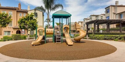 590 Almond Rd in San Marcos, CA - Building Photo - Building Photo