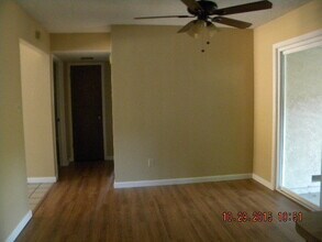 510 Windward Way in Sacramento, CA - Building Photo - Building Photo