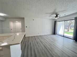 640 S Park Rd in Hollywood, FL - Building Photo - Building Photo