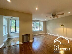 2541 W Logan Blvd in Chicago, IL - Building Photo - Building Photo