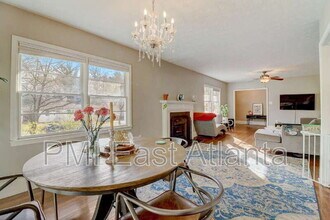 1661 Brewer Blvd SW in Atlanta, GA - Building Photo - Building Photo