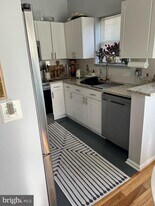 4561 Strutfield Ln in Alexandria, VA - Building Photo