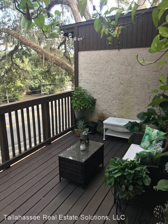 410 Westwood Dr in Tallahassee, FL - Foto de edificio