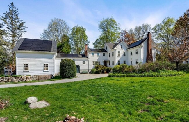 6 Depot St in Westford, MA - Foto de edificio - Building Photo