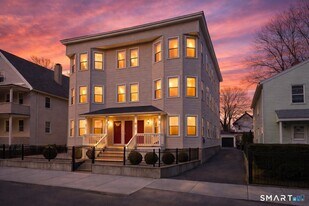 1132 Hancock Ave in Bridgeport, CT - Building Photo