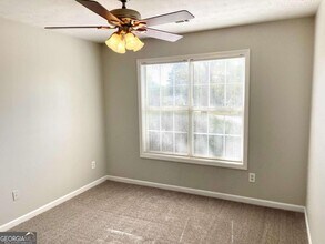 70 Nicole Ct in Covington, GA - Building Photo - Building Photo