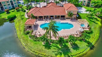 116 Villa Cir in Boynton Beach, FL - Building Photo