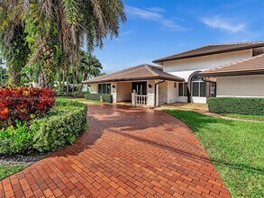 9461 SW 128th St in Miami, FL - Building Photo - Building Photo