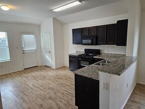 3503 Batson Dr in Austin, TX - Building Photo - Building Photo