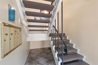 10727 Villager Rd in Dallas, TX - Building Photo - Building Photo