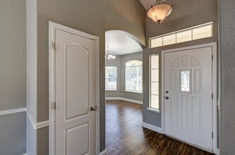 4666 W Oswego Ave in Fresno, CA - Building Photo - Building Photo