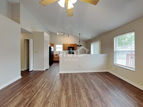 1090 Meadowview Ct in Franklin, IN - Building Photo - Building Photo