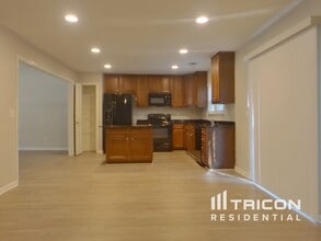 453 Denman Loop in Columbia, SC - Building Photo - Building Photo