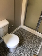 5118 Cumberland Wood Dr NW in Knoxville, TN - Foto de edificio - Building Photo