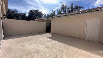 11962 Kipper Dr in Orlando, FL - Building Photo - Building Photo