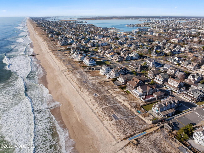 409 East Ave in Bay Head, NJ - Building Photo - Building Photo