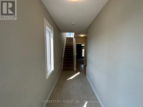 177 Edgevalley Rd in London, ON - Building Photo - Building Photo