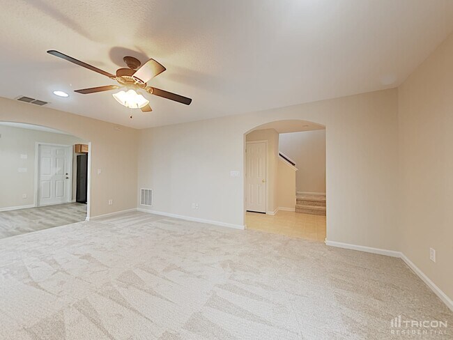 627 Welcome Home Dr in Middleburg, FL - Building Photo - Building Photo