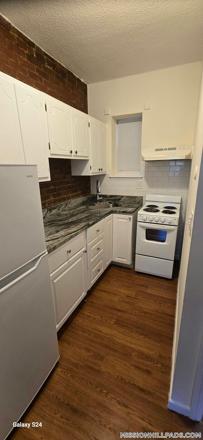 50 S Huntington Ave in Boston, MA - Building Photo - Building Photo