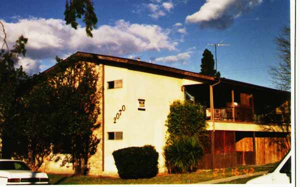 2070 N Ventura Rd in Oxnard, CA - Foto de edificio - Building Photo