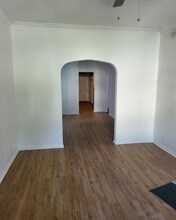 8752 S Saginaw Ave in Chicago, IL - Building Photo - Building Photo