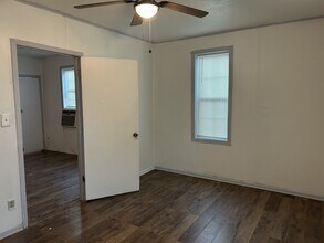 1303 Bell St in Wichita Falls, TX - Building Photo - Building Photo