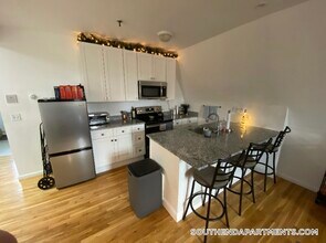 168 Northampton St, Unit 4 in Boston, MA - Foto de edificio - Building Photo